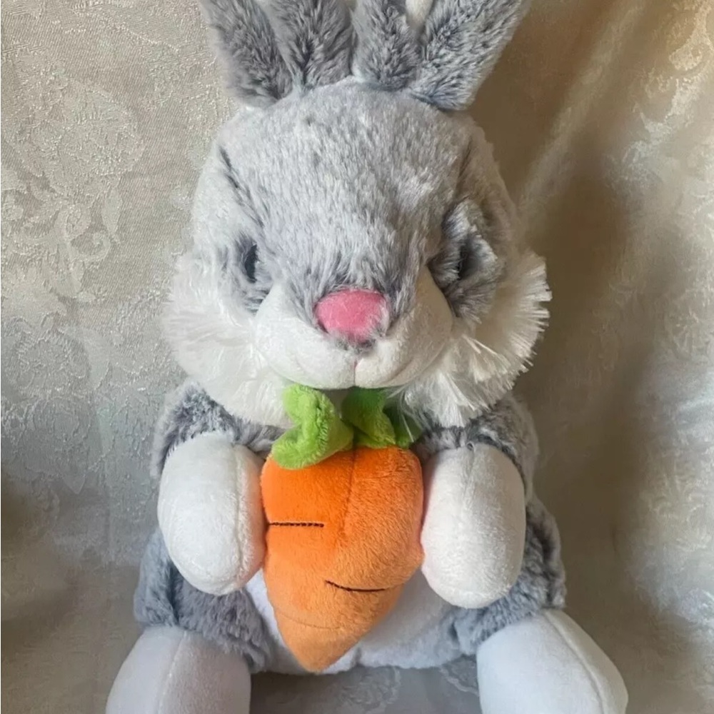Super Soft Plush Easter Rabbit Bunny Toy Stuffed Holding Carrot Gray 12" New